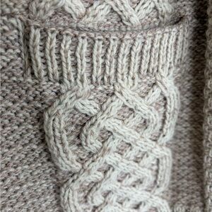 Cozy Cable Knit Sweater - Cream